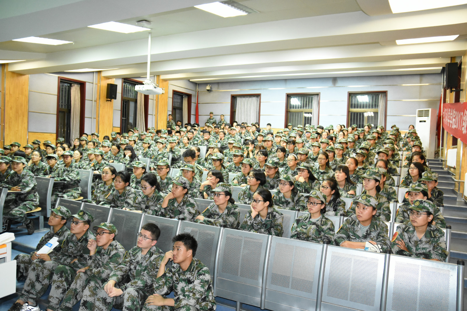 DSC_3286_meitu_3.jpg DSC_3286_meitu_3.jpg